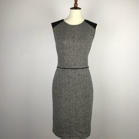 Banana Republic Dresses & Skirts - 🌺HP🌺Banana Republic Tweed Sheath Dress